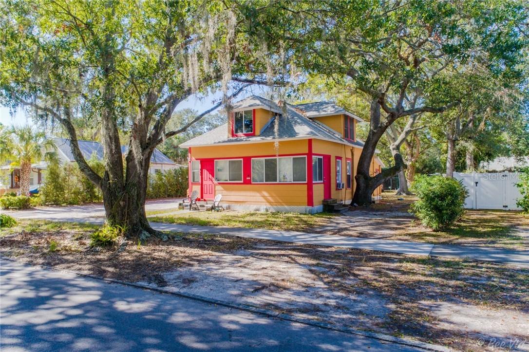 2519 Beach Blvd., Gulfport, FL 33707