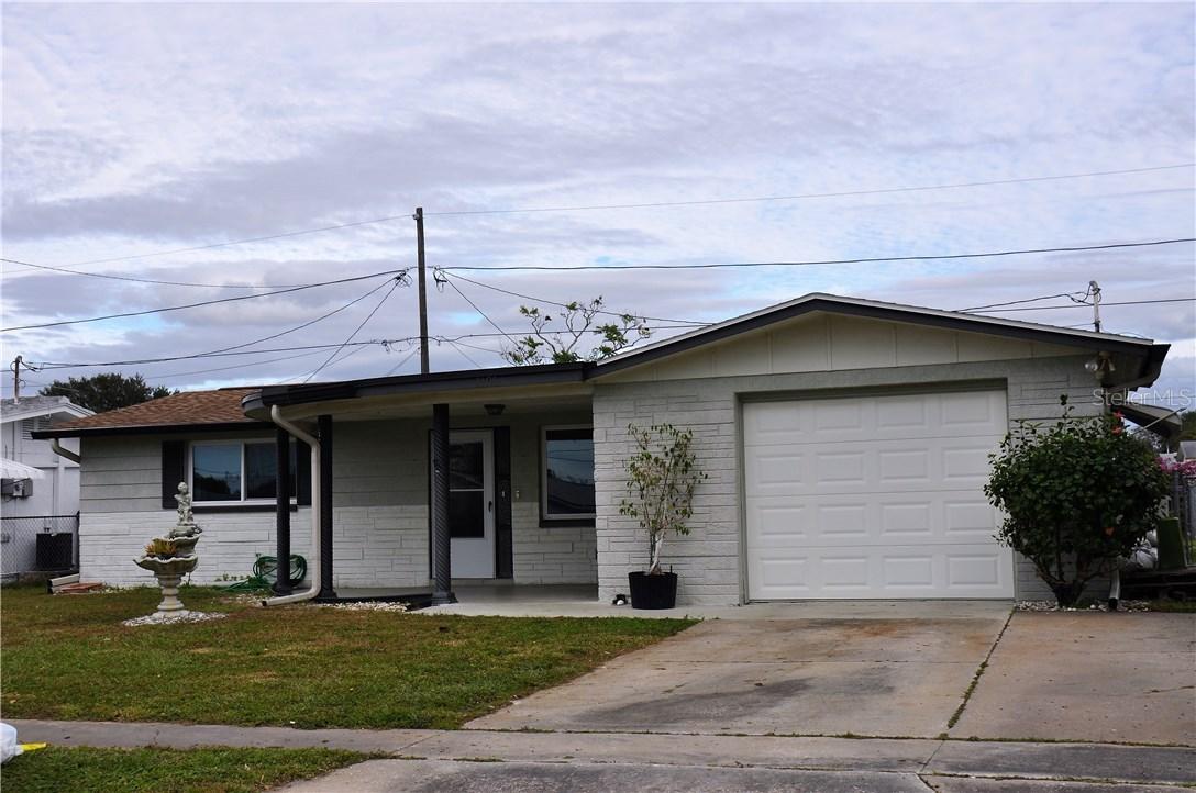 2106 Peggy Dr., Holiday, FL 34690