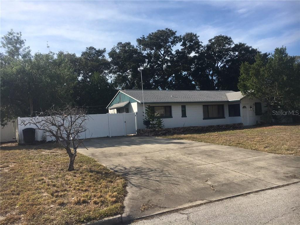 1000 Robinson Dr., St Petersburg, FL 33710