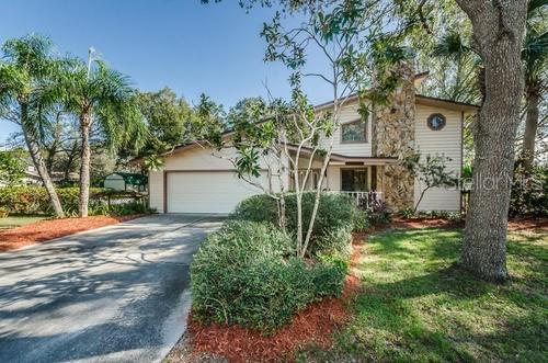 1691 Ridge Top Dr., Tarpon Springs, FL 34688