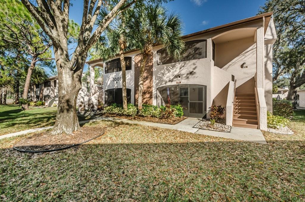 3008 Bonaventure Cir. #104, Palm Harbor, FL 34684