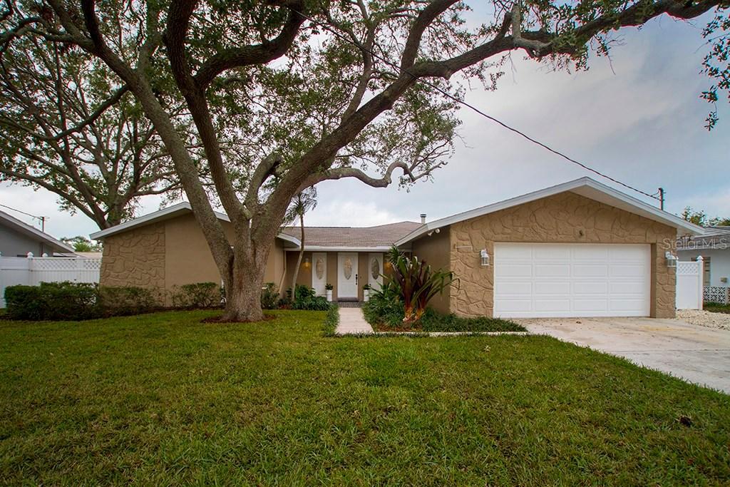 1720 Harbor Cir., Largo, FL 33770