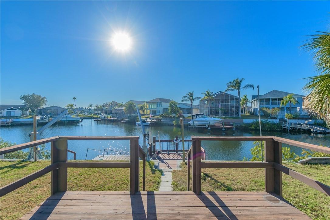 6425 Drake Ct., New Port Richey, FL 34652