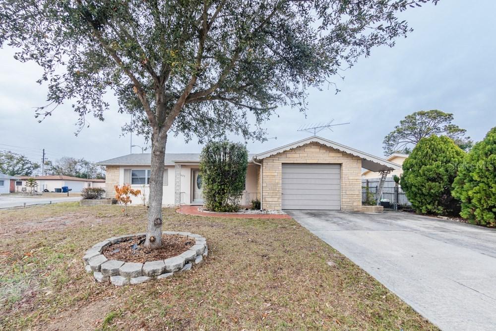 3023 Kilburn Rd., Holiday, FL 34691