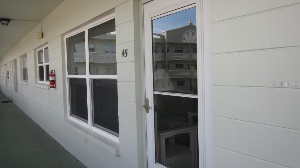 2257 World Parkway Blvd. #45, Clearwater, FL 33763