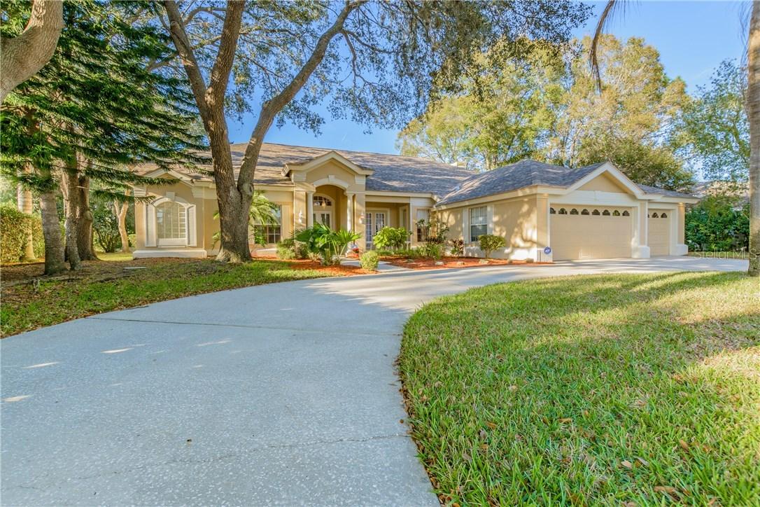 3677 Embassy Cir., Palm Harbor, FL 34685