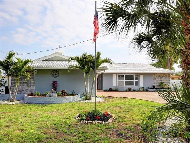 371 Mehlenbacher Rd., Belleair Bluffs, FL 33770