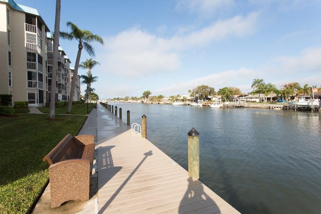 4908 38th Way #205, St Petersburg, FL 33711