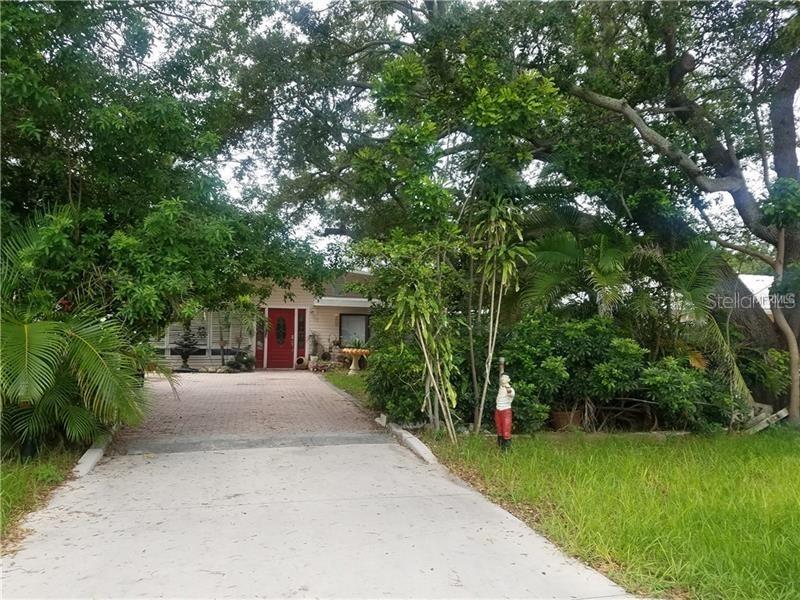 10952 61st Ave., Seminole, FL 33772