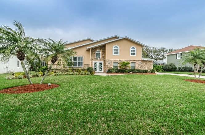 8673 Burning Tree Cir., Largo, FL 33777