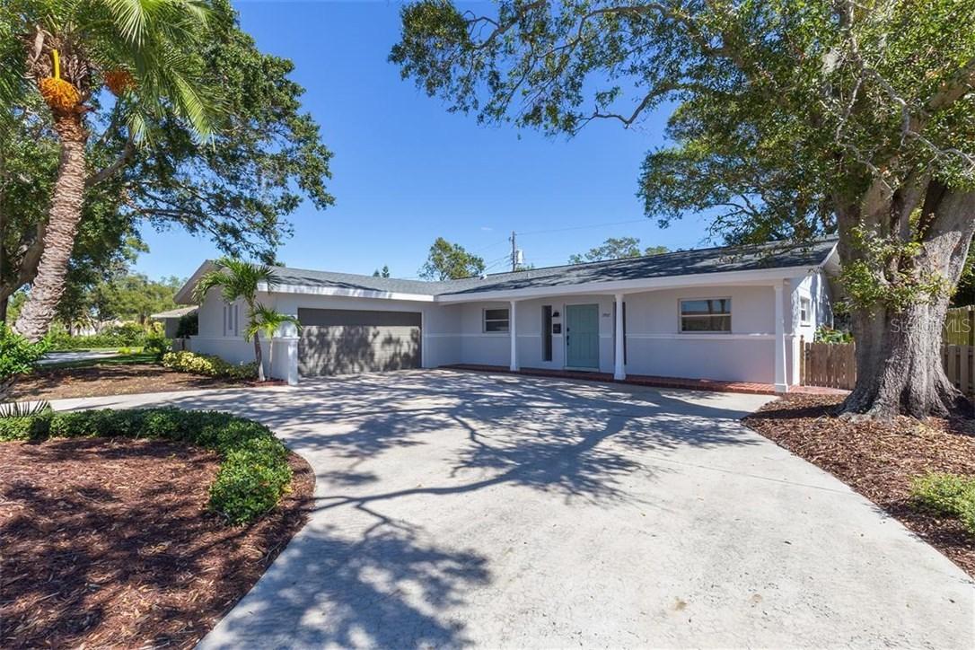 1907 Dolphin Blvd., St Petersburg, FL 33707