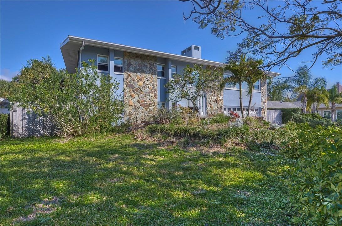 2601 70th Ave., St Petersburg, FL 33712