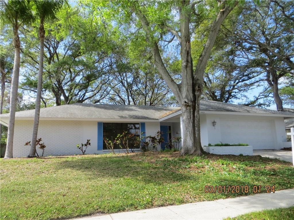 605 Knollwood Dr., Largo, FL 33770