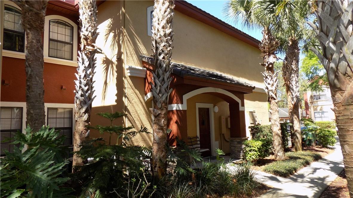 2220 Chianti Pl. #811, Palm Harbor, FL 34683