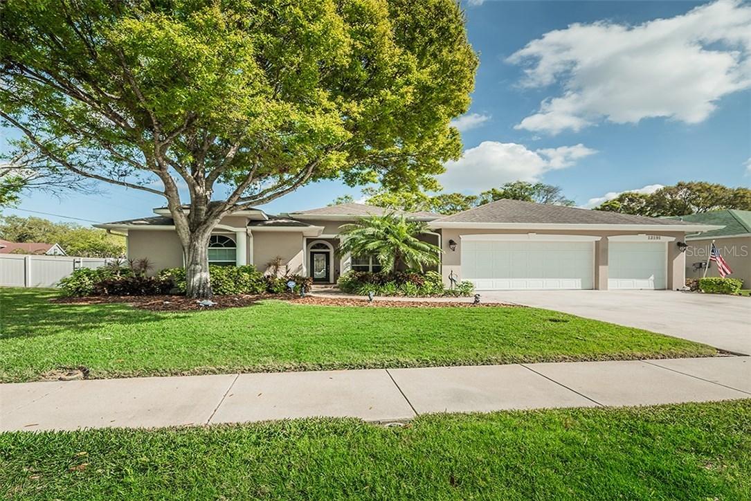 12191 94th Way, Largo, FL 33773