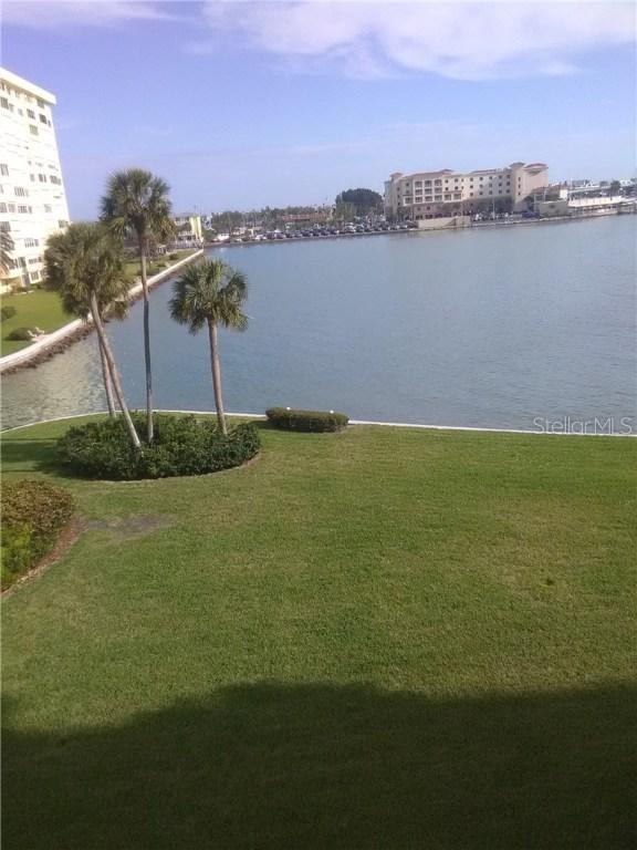 4775 Cove Cir. #401, St Petersburg, FL 33708