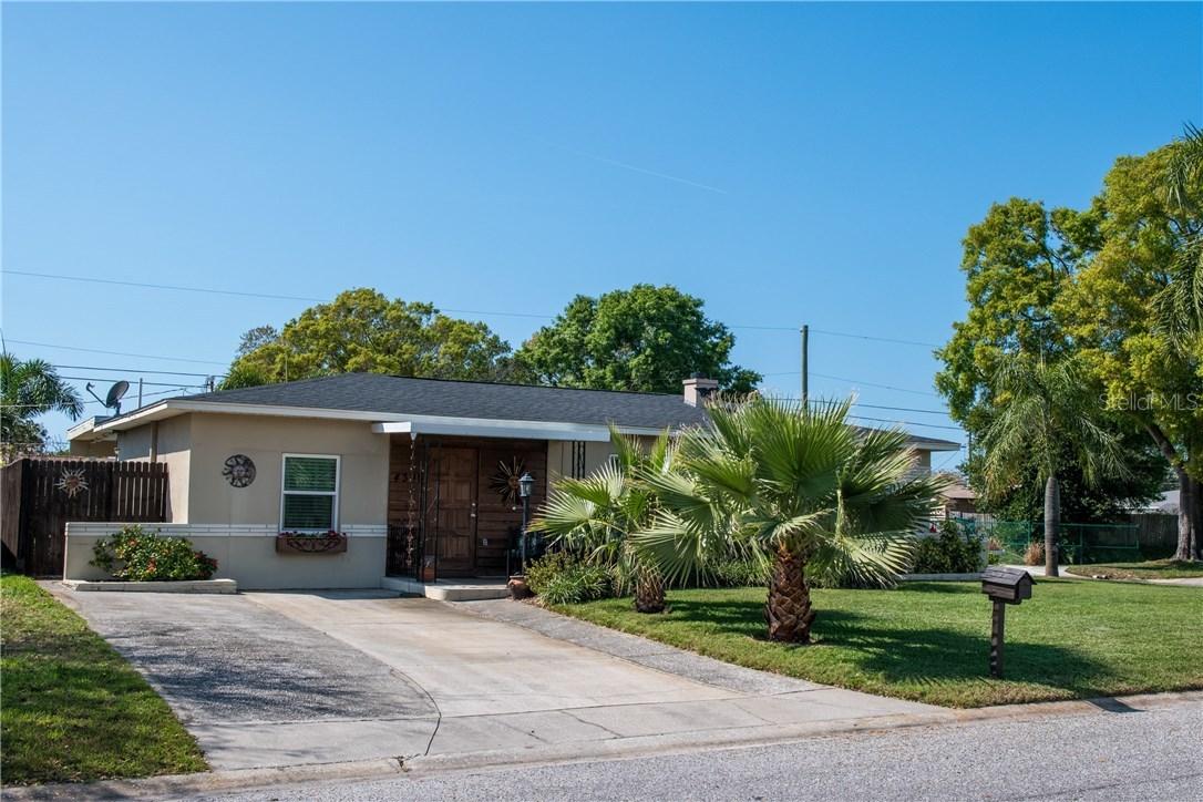 4390 59th Ln., St Petersburg, FL 33709