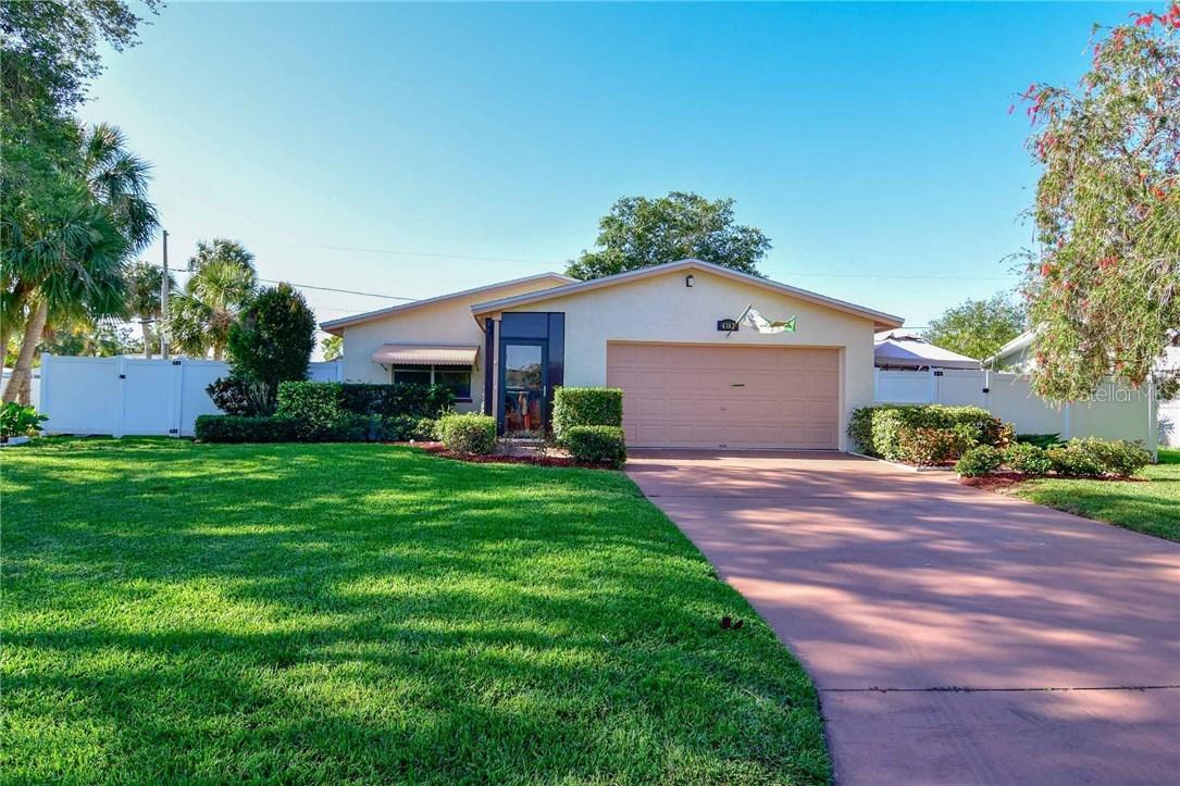 4382 50th Ave., St Petersburg, FL 33711