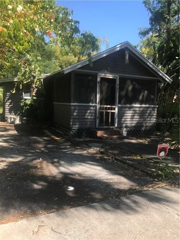 305 Pennsylvania Ave., Clearwater, FL 33755