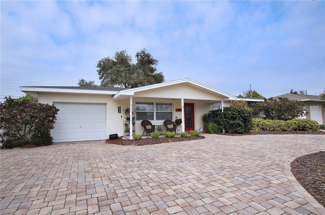 11523 60th Ter., Seminole, FL 33772