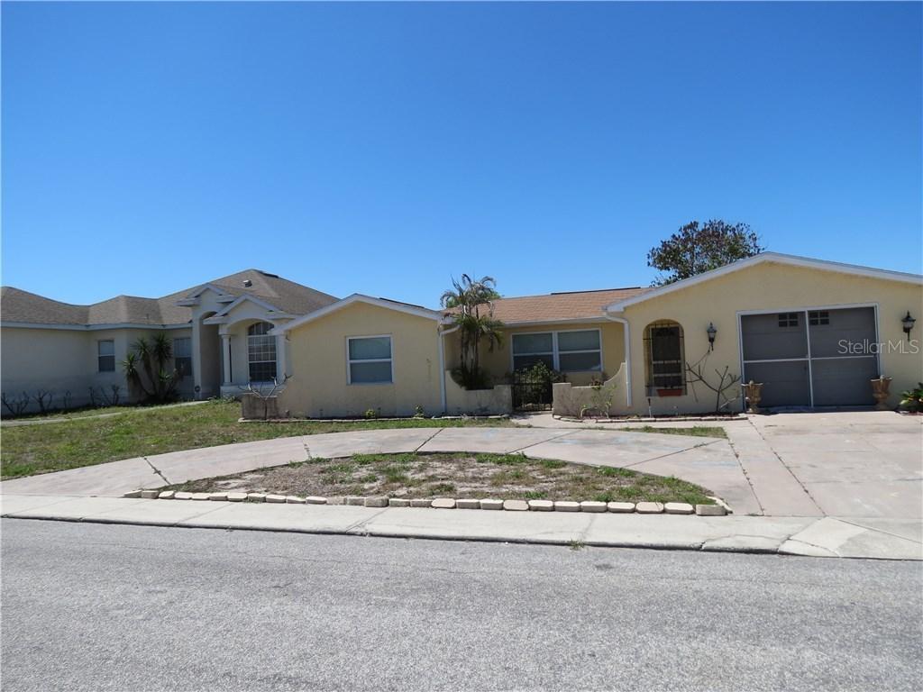 1243 Yale Dr., Holiday, FL 34691