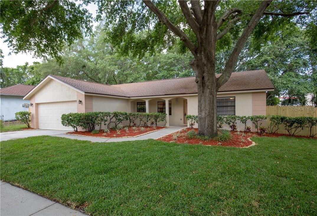 2620 Sunnyside Cir., Palm Harbor, FL 34684