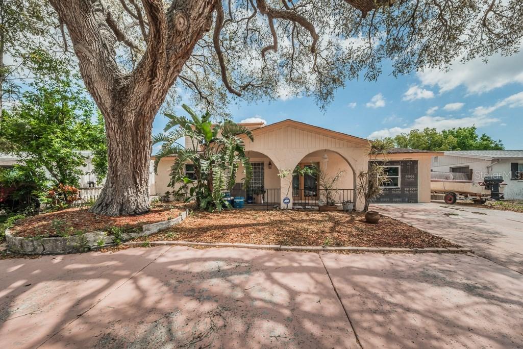 1440 Whitehall Ln., Holiday, FL 34691