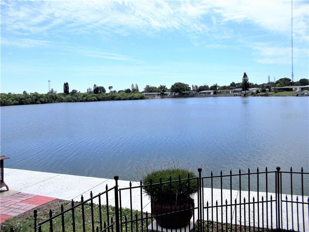 3208 Jackson Dr., Holiday, FL 34691