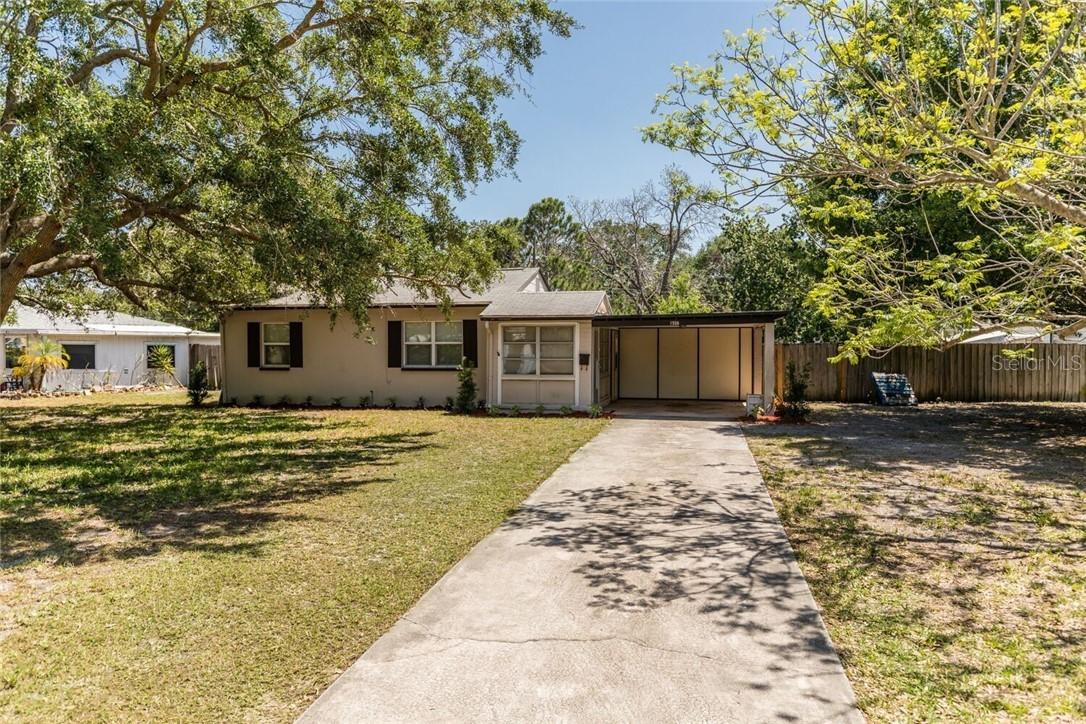 1556 Canterbury Rd., St Petersburg, FL 33710