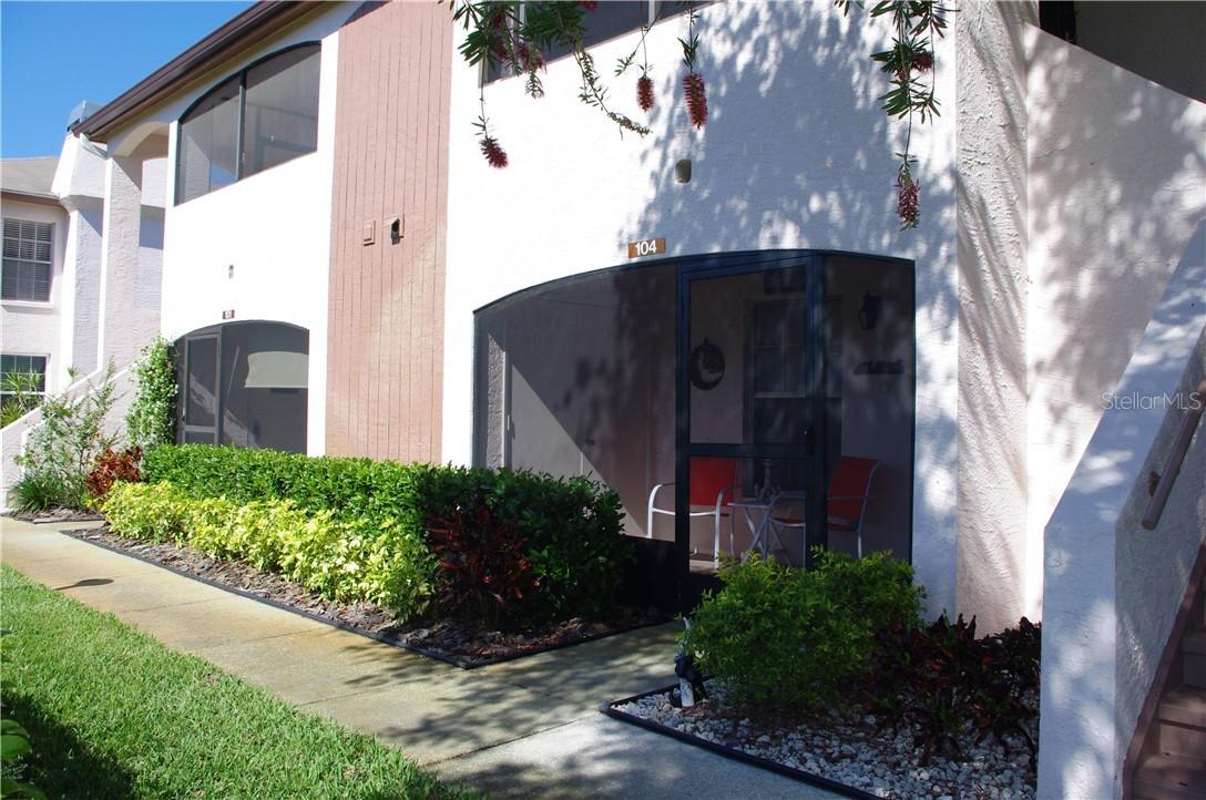 3016 Bonaventure Cir. #104, Palm Harbor, FL 34684