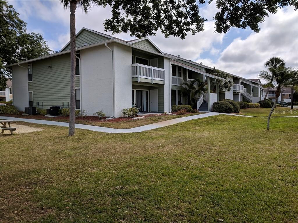 455 Alt 19 #9, Palm Harbor, FL 34683