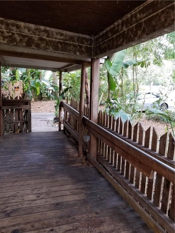 2007 E Henry Ave., Tampa, FL 33610