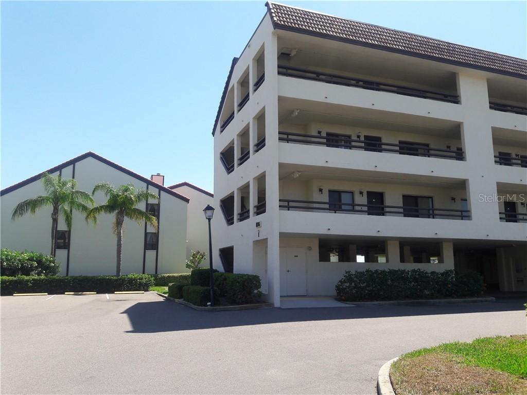 106 1st St. #101, Tierra Verde, FL 33715