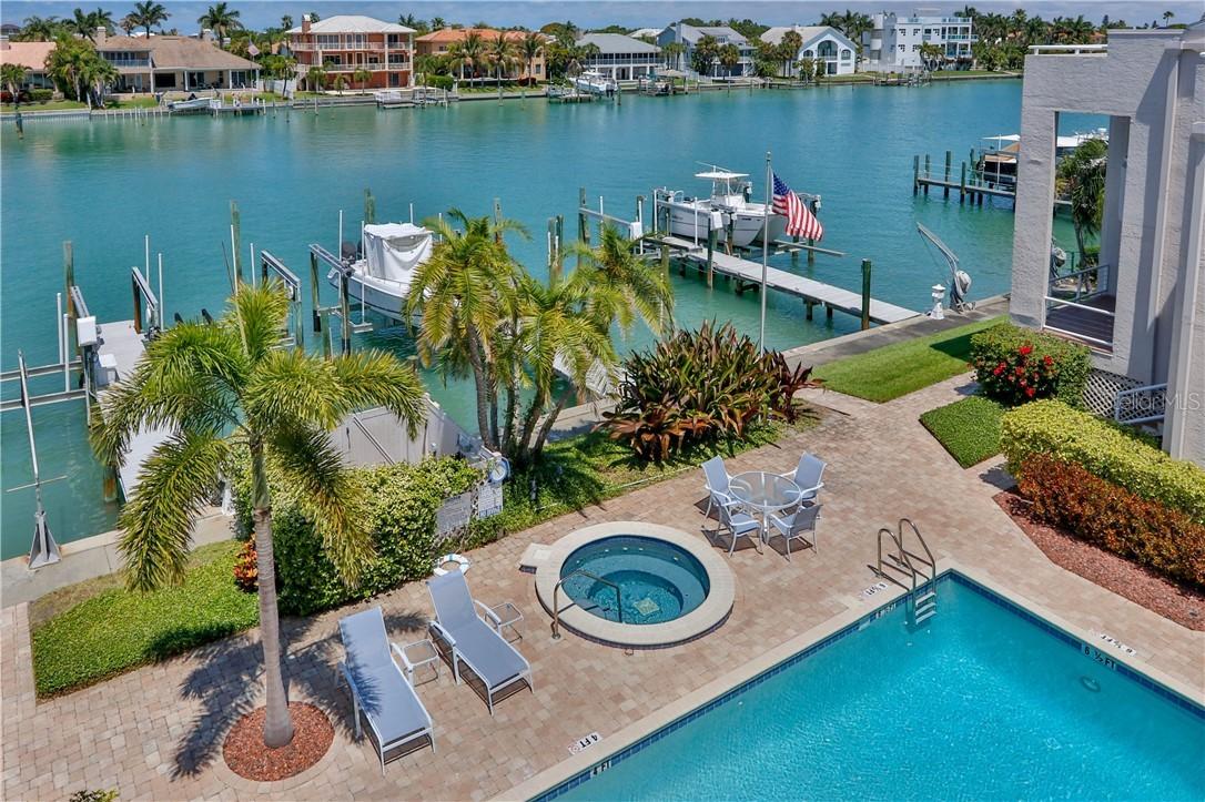 722 Pinellas Bayway South #103, Tierra Verde, FL 33715