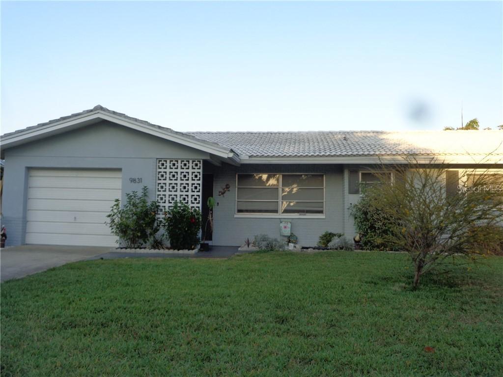 9831 111th Ln., Seminole, FL 33772