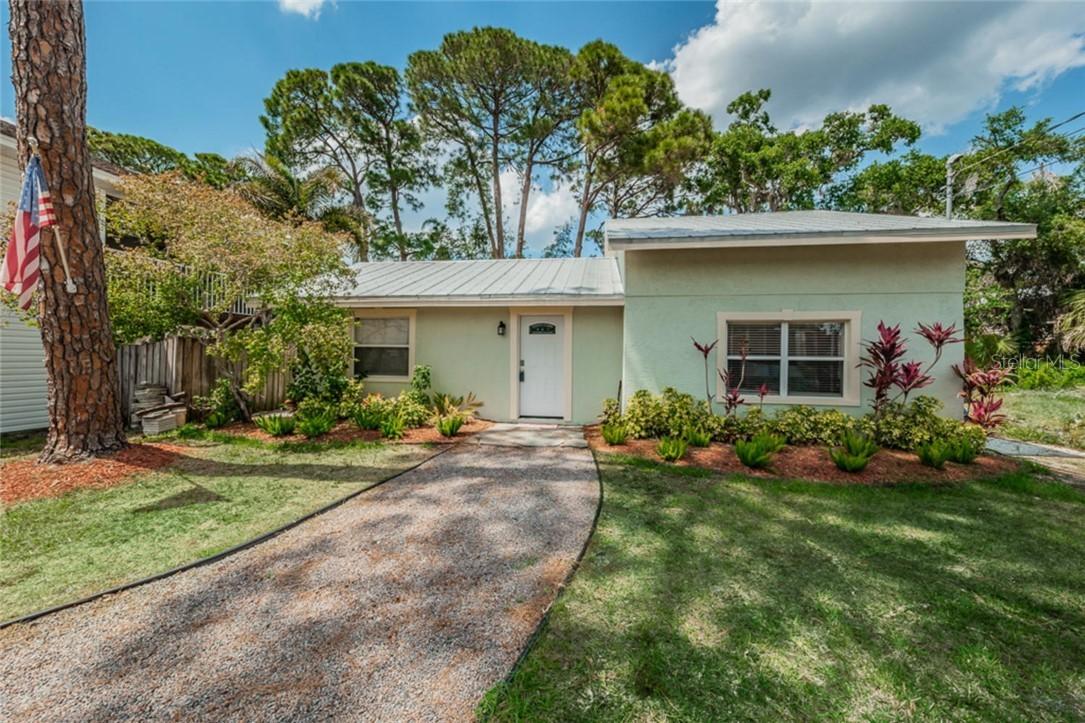 839 Florida Ave., Palm Harbor, FL 34683