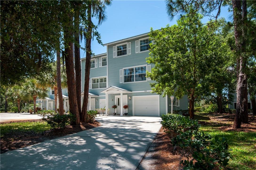 538 Ryans Woods Ln., Palm Harbor, FL 34683