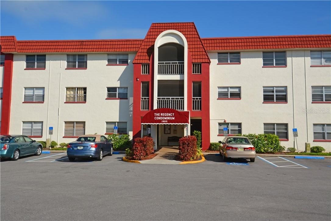 1860 Massachusetts Ave. #203, St Petersburg, FL 33703