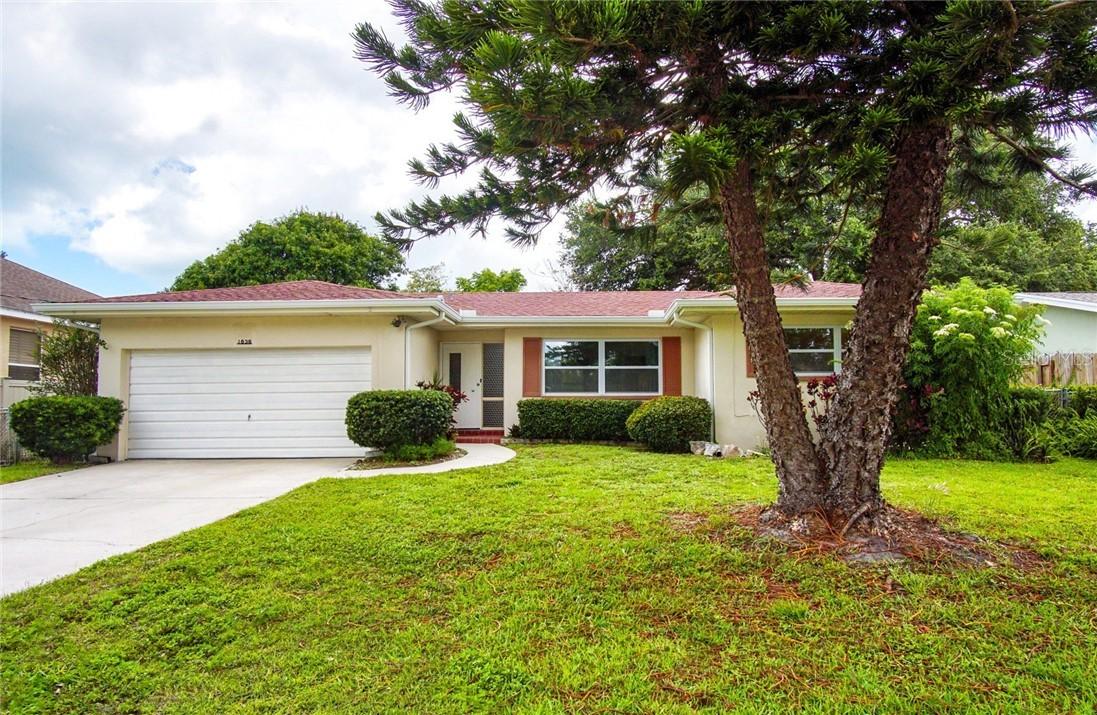 1638 Brookside Blvd., Largo, FL 33770