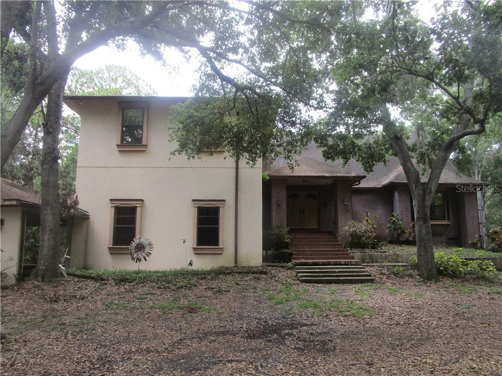 7877 98th St., Seminole, FL 33777