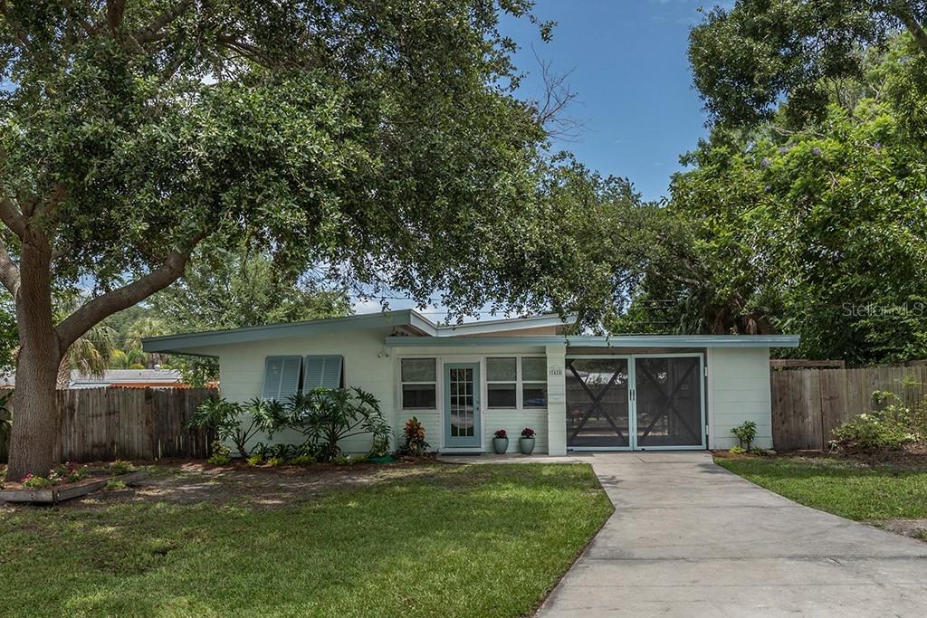 7425 10th Ave., St Petersburg, FL 33710