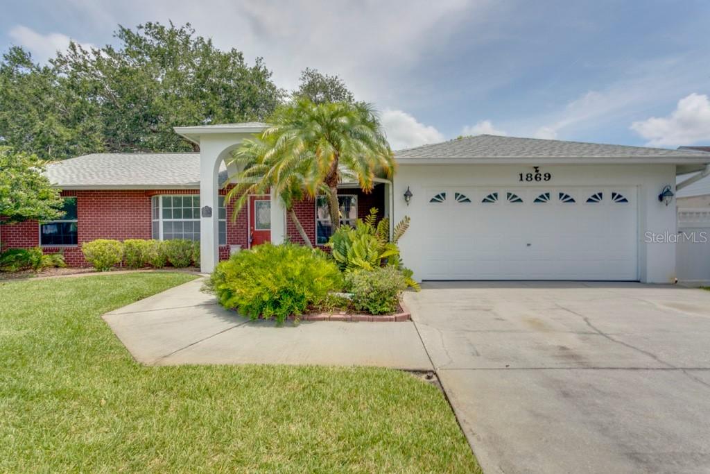 1869 76th Pl., St Petersburg, FL 33702