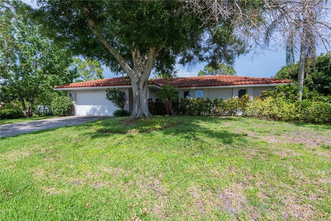 6449 Tanglewood Dr., St Petersburg, FL 33702