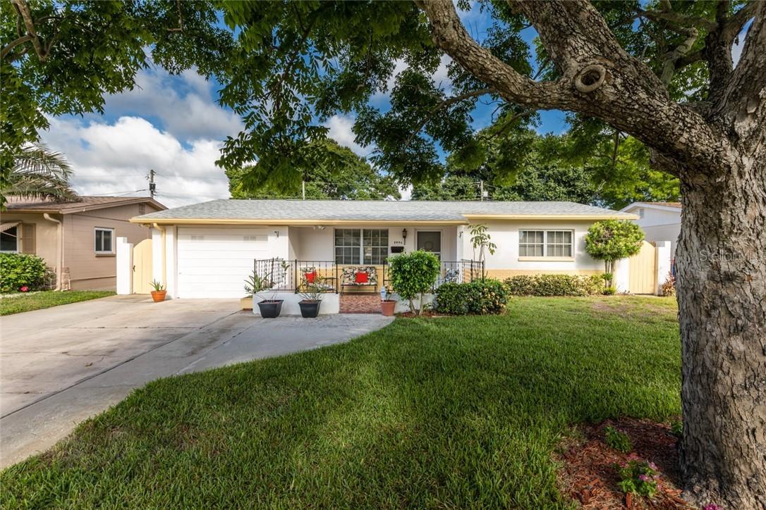 8446 7th St., St Petersburg, FL 33702