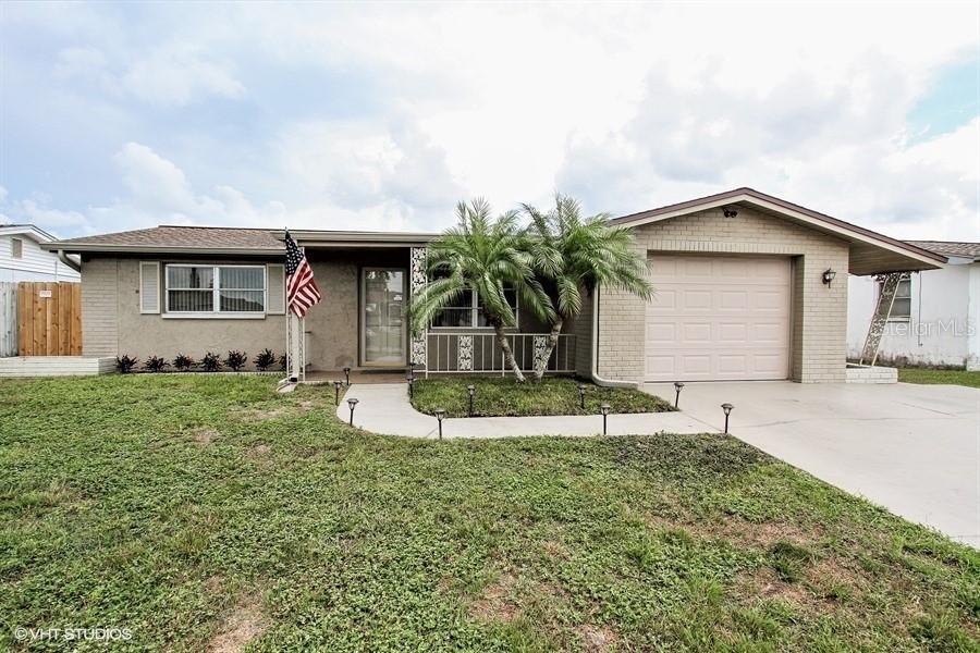 1802 Font Ln., Holiday, FL 34691