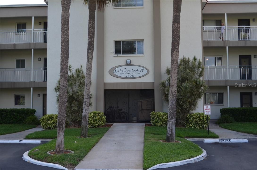 4595 Chancellor St. #216, St Petersburg, FL 33703