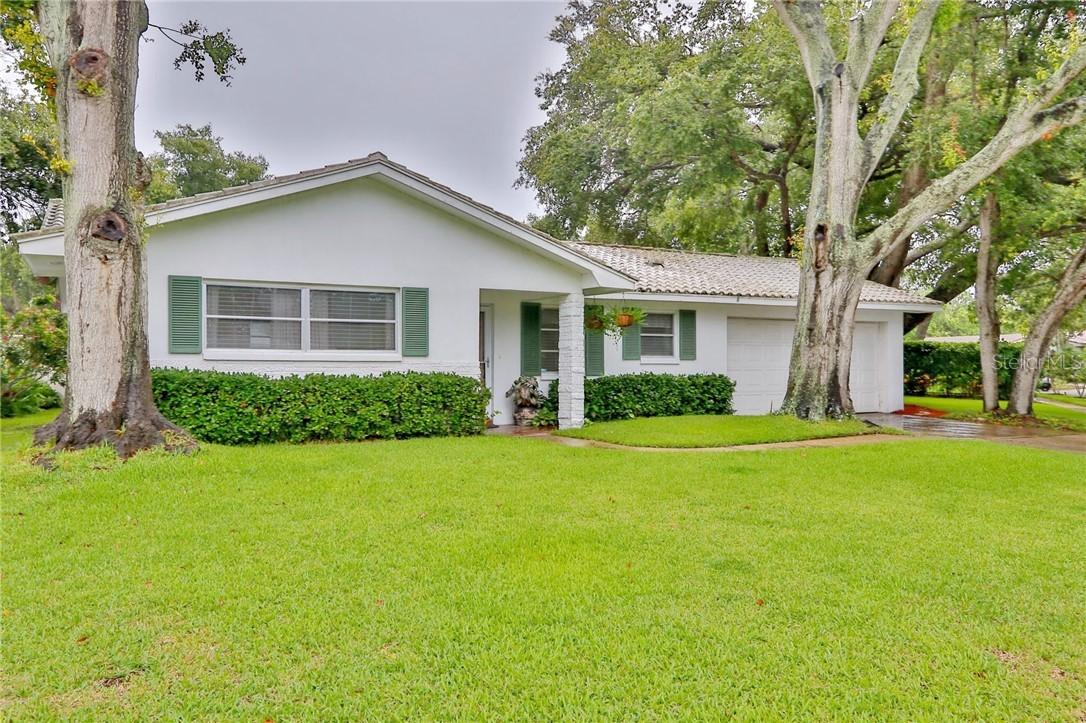 1391 Oakbrook Dr., Largo, FL 33770