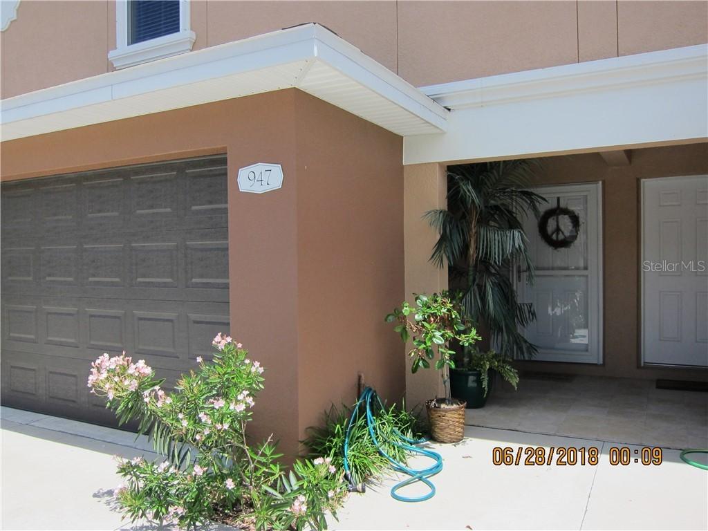 947 Celtic Cir., Tarpon Springs, FL 34689