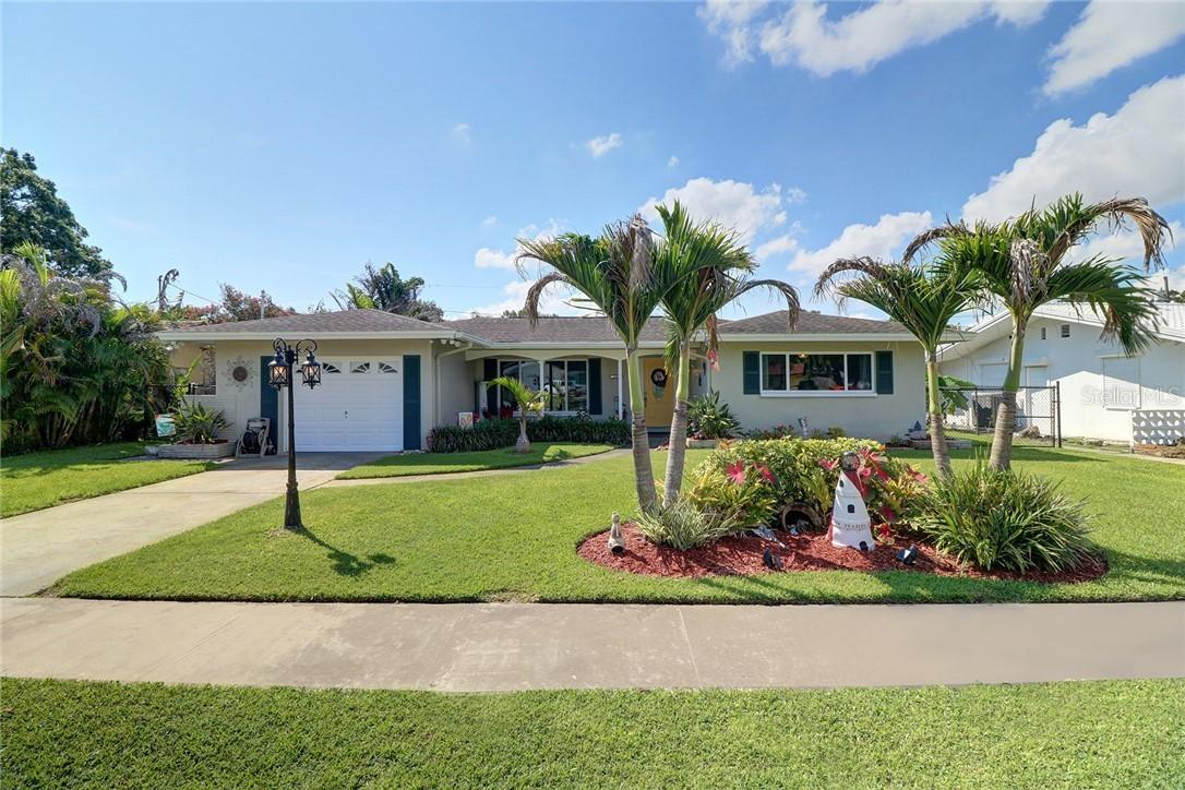 1695 Woodridge Dr., Clearwater, FL 33756