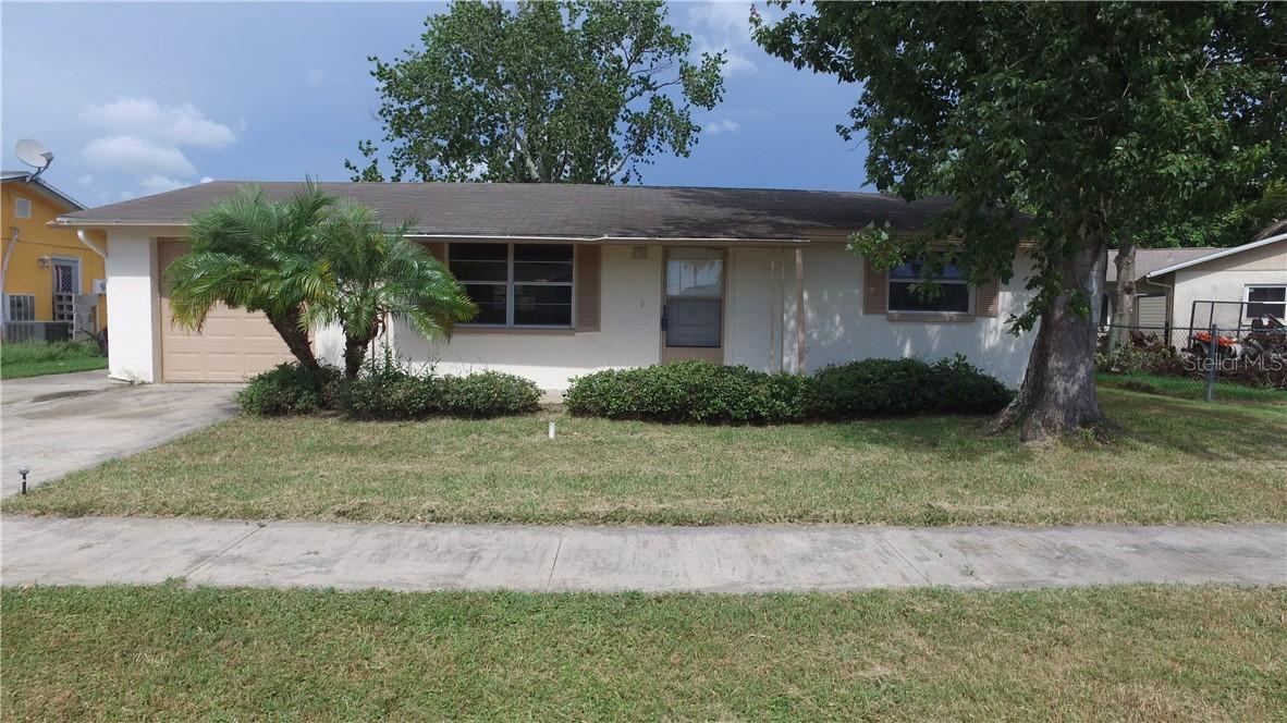 2106 Harrison Dr., Holiday, FL 34691